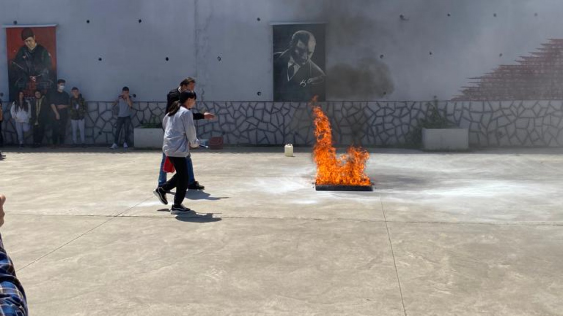 Okulumuzda Yangın Tatbikatı Gerçekleştirildi